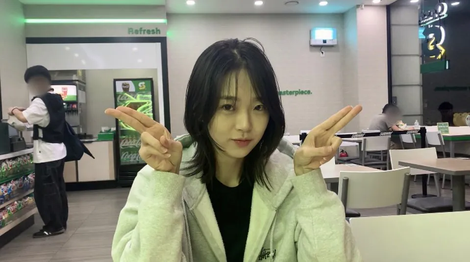 Kim Si Eun - kim-si-eun-hot-29.webp